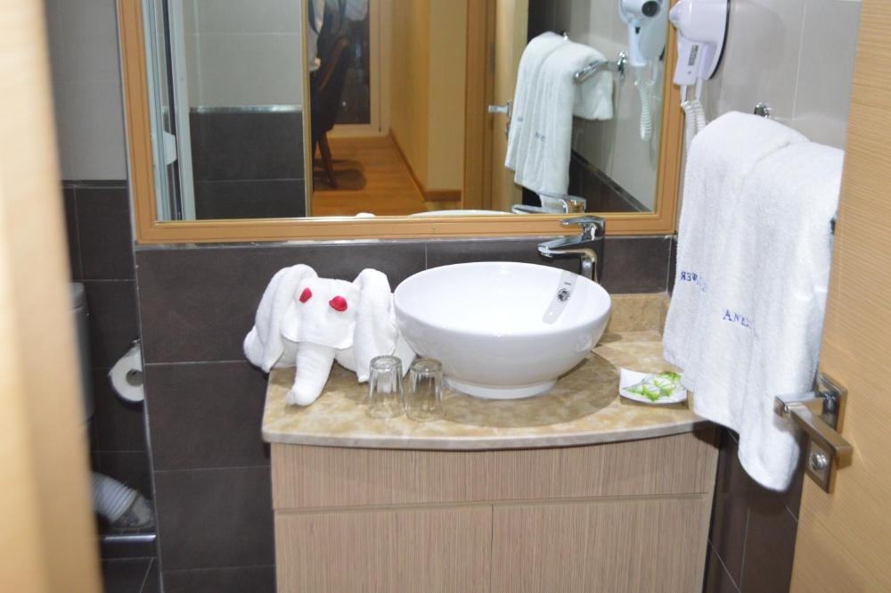 Room image 3
